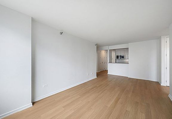 3rd image of 75 W End Ave APT C2a
