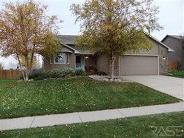 6204 S Mogen Ave, Sioux Falls, SD, 57108