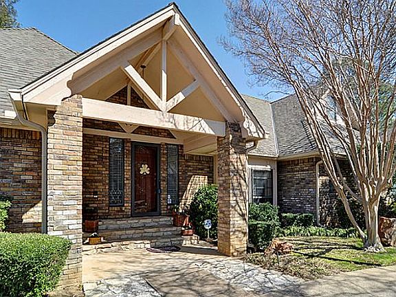 2nd image of 1106 Portofino Ct