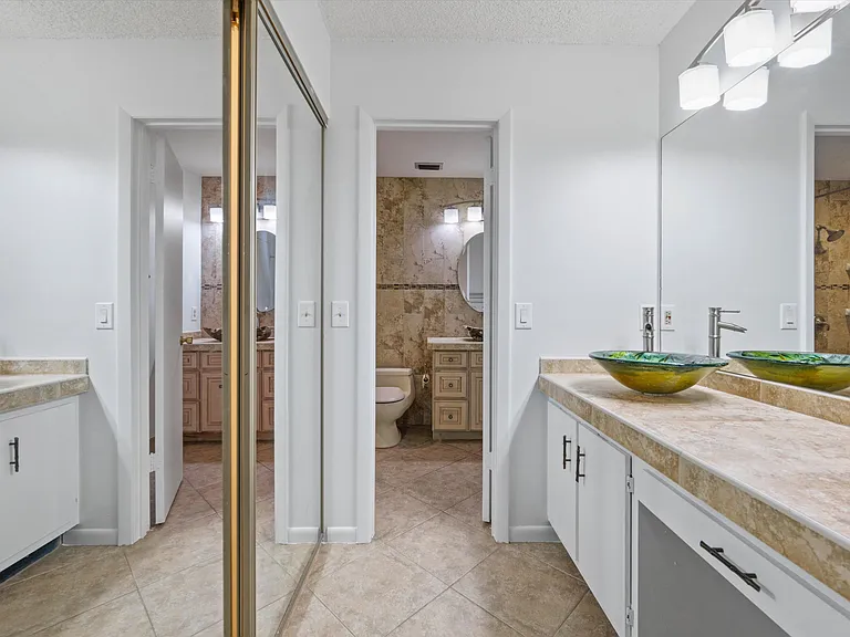 4163 Palm Bay Cir #C — Photo 5