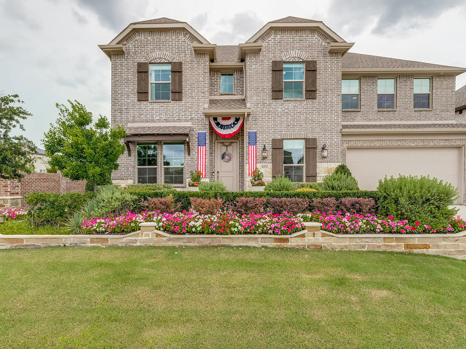 4 bed, 3481 sqft, $4,250 — Photo 1