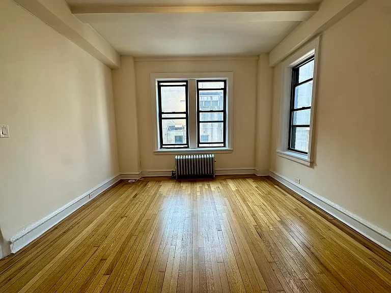 350 W 55th St #6M — Photo 3