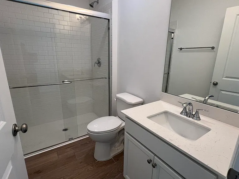 1782 SW Bayshore Blvd — Photo 7