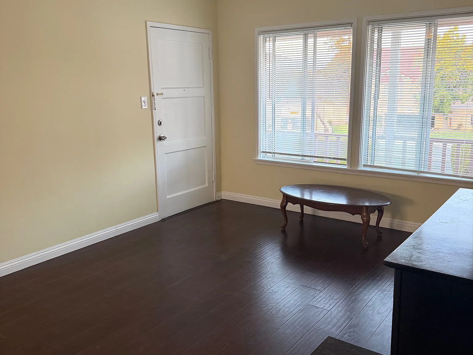 1 bed, 823 sqft, $1,925 — Photo 2