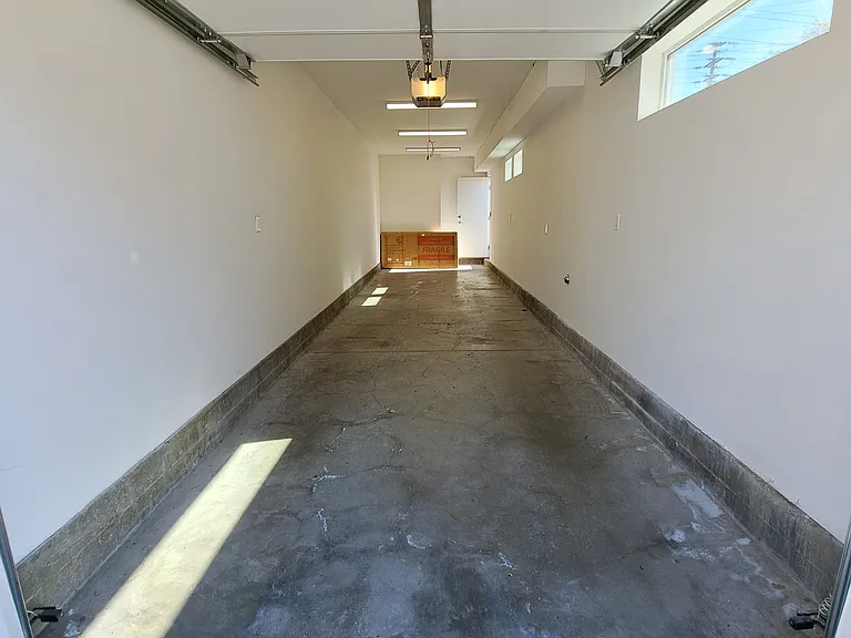 5631 Whitnall Hwy #1/2 — Photo 35