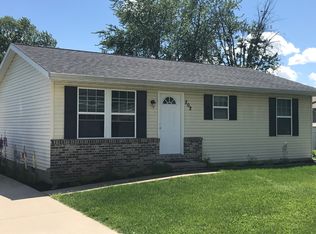 202 3rd Ave, Colona, IL 61241