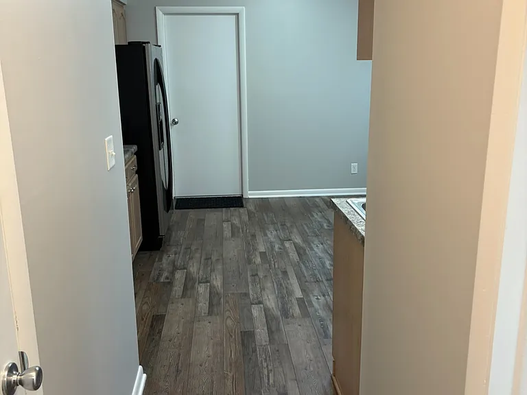 2617 Avalon Dr — Photo 8