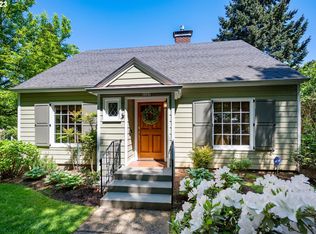 3707 SE Cooper St, Portland, OR 97202
