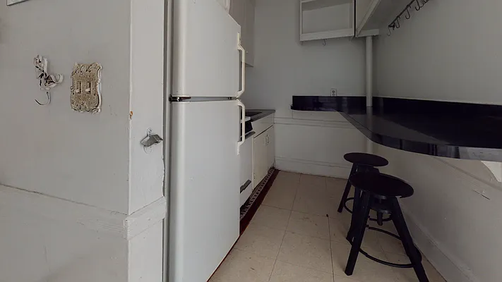 Rented by Bond New York | media 15