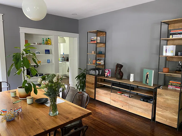 1008 E 2nd St — Photo 5
