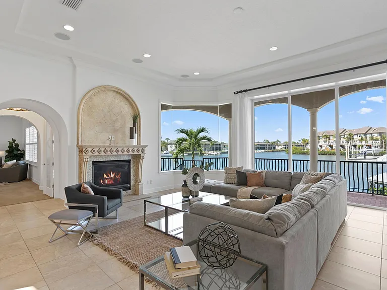 4130 Causeway Vista Dr — Photo 37