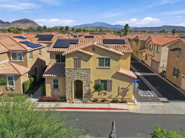 154 Ambrosia Ct, Perris, CA 92571