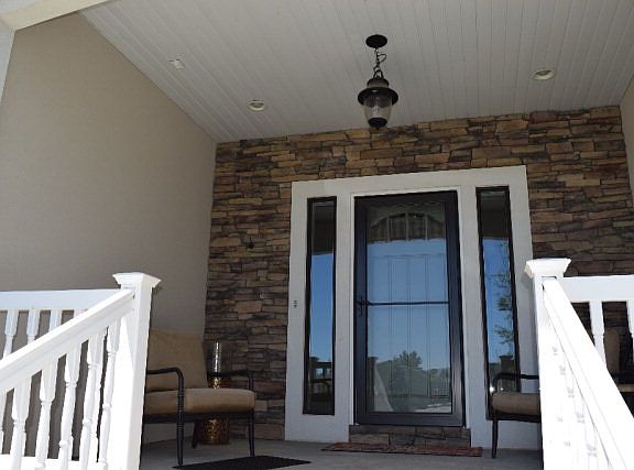 2nd image of 781 Eastview Cir