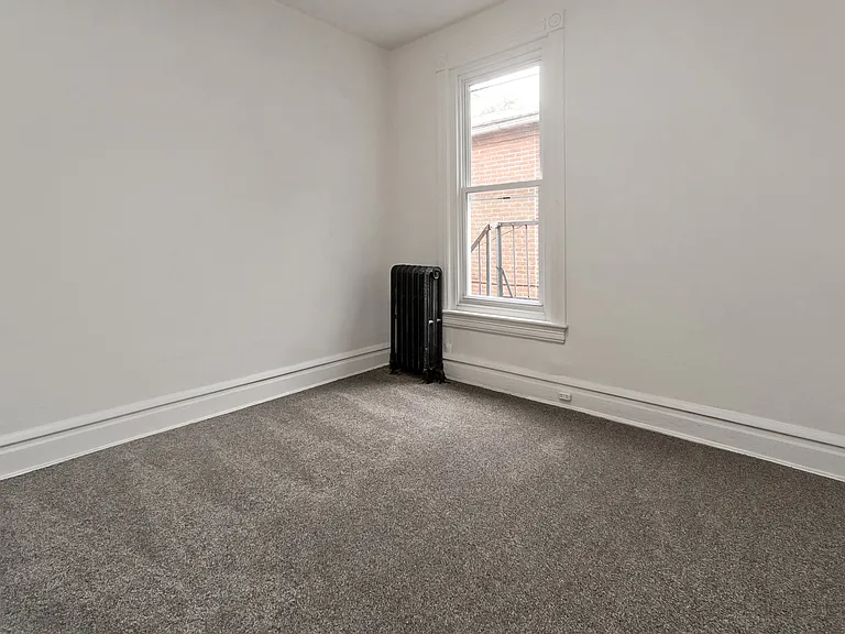 46 S 10th St #2 — Photo 15