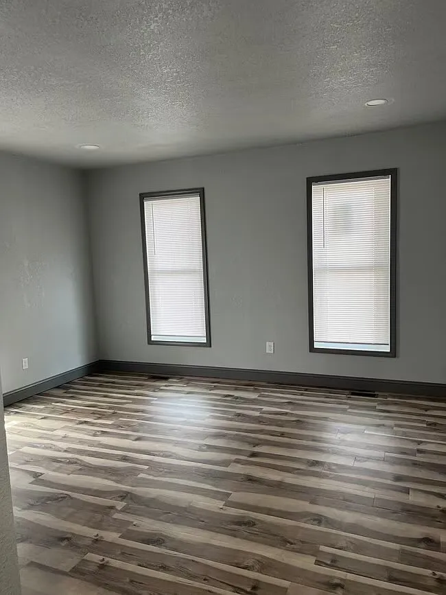 2 bed, 1200 sqft, $1,100 — Photo 4