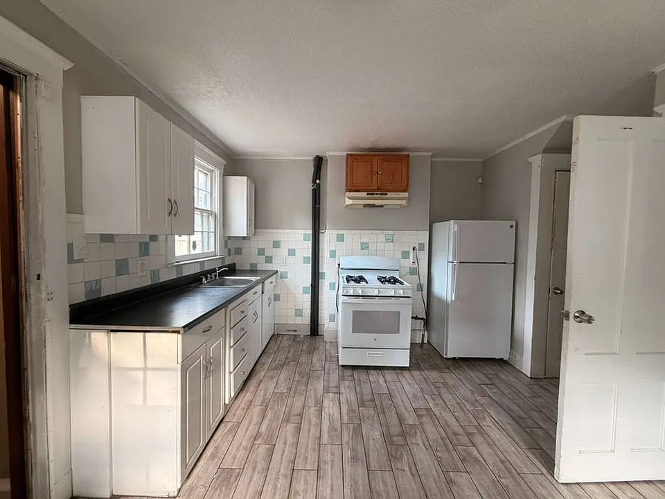 705 George St #2A
