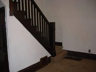 2 bed, 1.0 bath, $550 — Photo 2