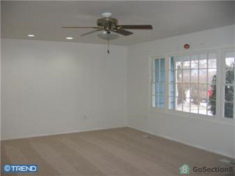 2nd image of 36 Globe Ln