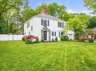 215 Inwood Dr, Rochester, NY 14625