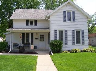 311 E 9th St, Sterling, IL 61081