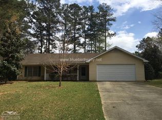 146 Old Hampton Way, Hampton, GA 30228