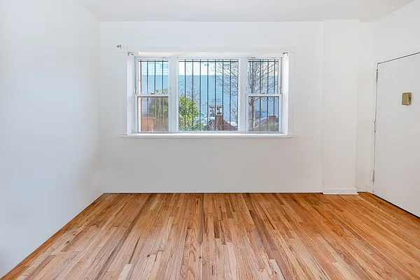 Rented by Compass | media 7