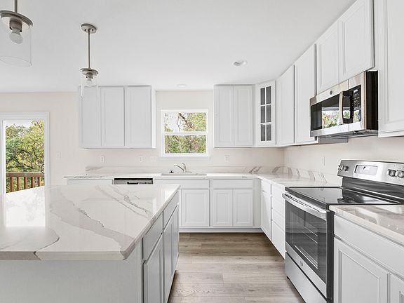 4th image of 2462 Chukka Dr