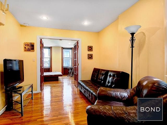 2nd image of 220 E 82nd St APT 3FE