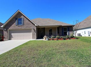 26838 Elmcrest Dr, Denham Springs, LA 70726