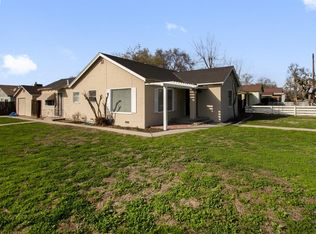 1502 N East St, Hanford, CA 93230