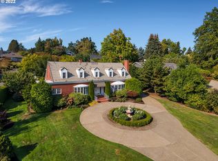 13371 Atwater Ln, Lake Oswego, OR 97034