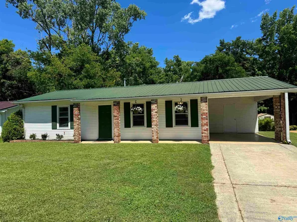 2915 Berkshire Dr SW, Huntsville, AL 35805