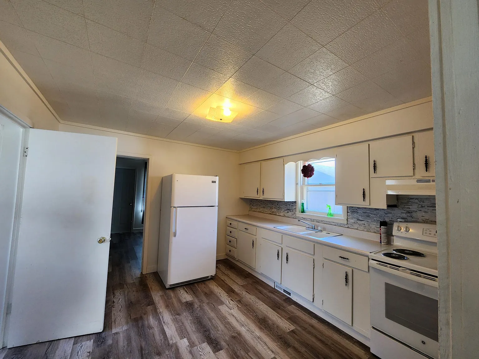 4th Ave SW, Great Falls — Photo 2