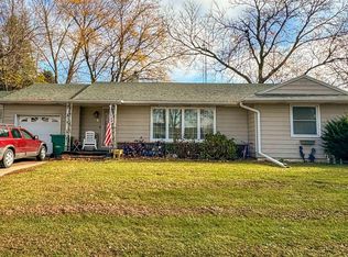 29 Windsor Blvd, Hampton, IA 50441