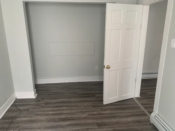 432 Shasta St #1R, Manchester, NH 03103