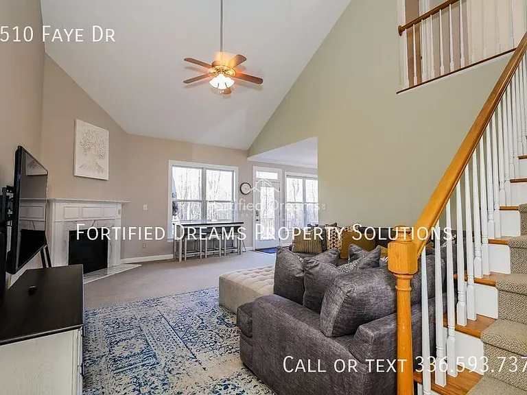 5510 Faye Dr — Photo 6