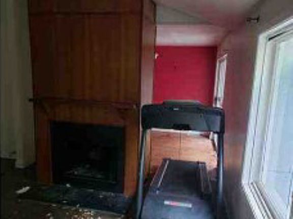 Additional Living Room
