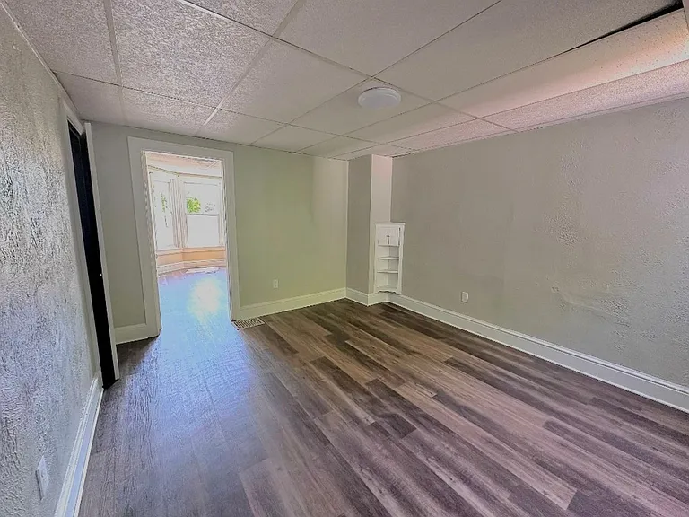 143 Stevens Ave — Photo 6