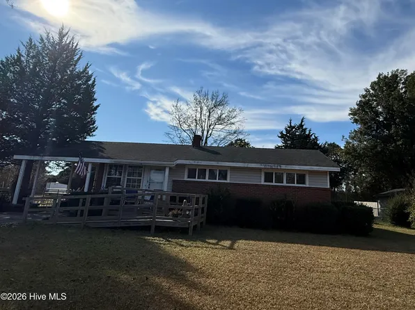 909a Greenfield Heights Boulevard, Havelock, NC 28532