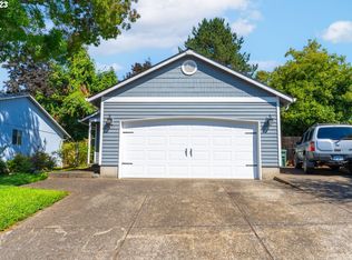 1697 SE Fir Grove Loop, Hillsboro, OR 97123