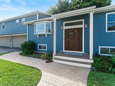 45 Lockwood St, Warwick, RI, 02889