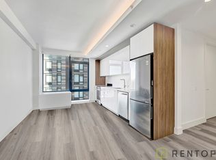 224 E 135th St #204, Bronx, NY 10451