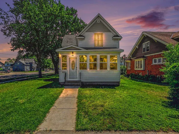 40 W 18th St, Holland, MI 49423