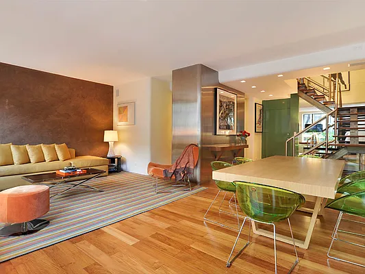 Sold by Sotheby's International Realty | media 11