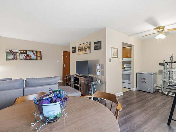 2nd image of 9725 S Keeler Ave #6209