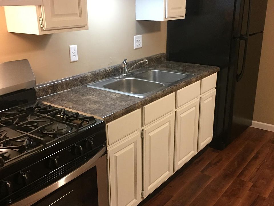 Kitchen - new counter tops