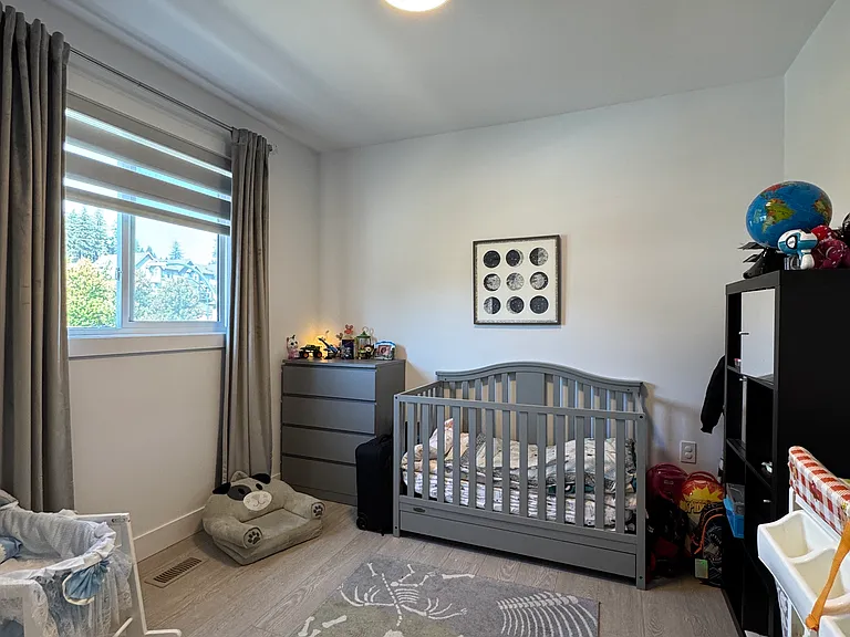 1250 Mitchell St — Photo 14