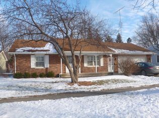 122 Ebbesen Dr, Dekalb, IL 60115