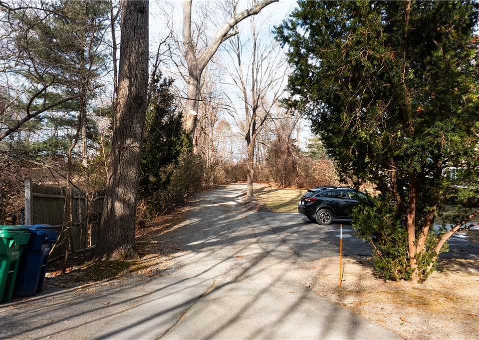 2nd image of 0 Cowesett Rd