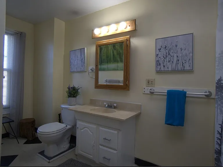 19 Railroad Ave — Photo 6